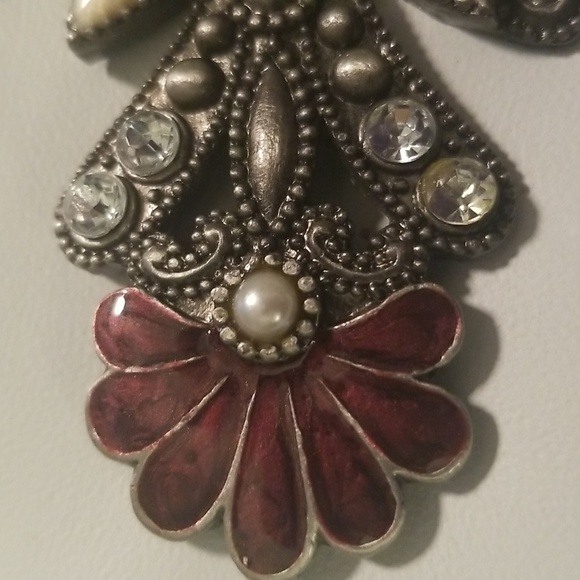 Women's Jeweled Cross Metal Hook Hanger; Size 5x8 inches; Purple Pewter & Beige - Picture 6 of 8